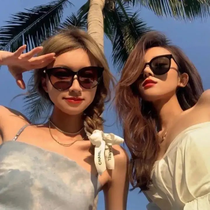 小鞋子 海报